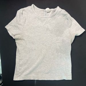 grey h&m crop top
